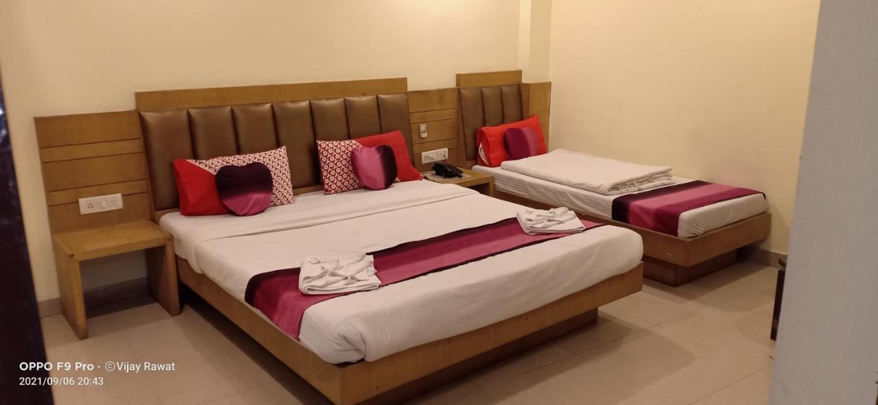 Hotel Golden Gate Nowe Delhi Zewnętrze zdjęcie