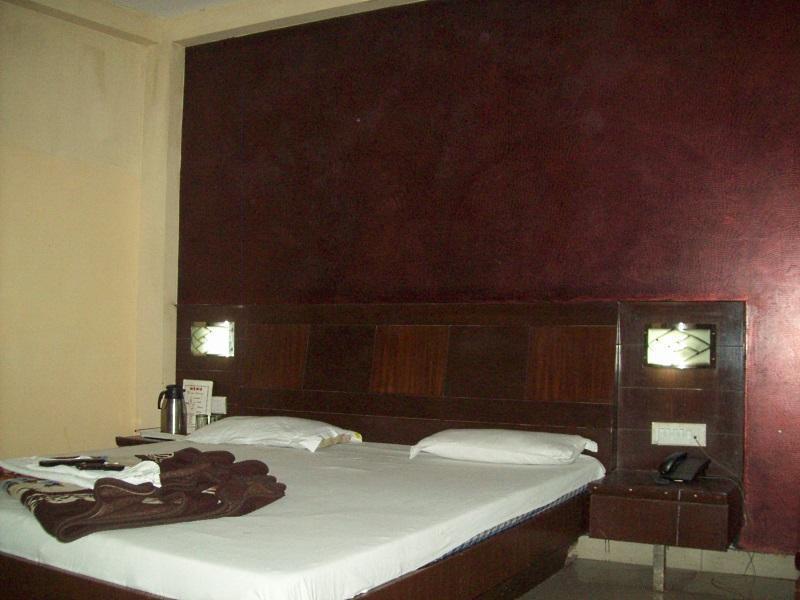 Hotel Golden Gate Nowe Delhi Zewnętrze zdjęcie